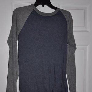 Buffalo Wild Wings Baseball Tee